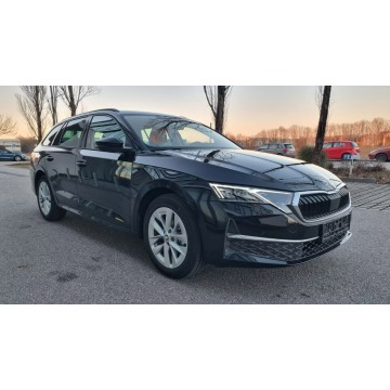 Skoda Octavia 2026,  1.5 hybryda, automat - Na sprzedaż za 119 466 zł - Warszawa - zdjęcie 3