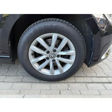 Volkswagen Passat 2019,  1.5 benzyna, automat - Na sprzedaż za 69 900 zł - Warszawa - zdjęcie 10