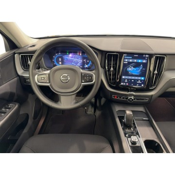 Volvo   SUV 2021,  2.0 benzyna, automat - Na sprzedaż za 102 200 zł - Warszawa - zdjęcie 9