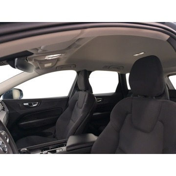 Volvo   SUV 2021,  2.0 benzyna, automat - Na sprzedaż za 102 200 zł - Warszawa - zdjęcie 12