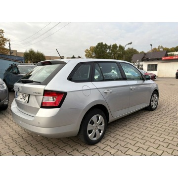 Skoda Fabia 2015,  1.2 benzyna - Na sprzedaż za 18 500 zł - Warszawa - zdjęcie 10
