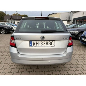 Skoda Fabia 2015,  1.2 benzyna - Na sprzedaż za 18 500 zł - Warszawa - zdjęcie 8