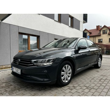 Volkswagen Passat  Sedan/Limuzyna 2020,  1.5 benzyna, automat - Na sprzedaż za 71 500 zł - Warszawa - zdjęcie 4
