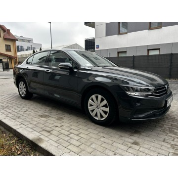 Volkswagen Passat  Sedan/Limuzyna 2020,  1.5 benzyna, automat - Na sprzedaż za 71 500 zł - Warszawa - zdjęcie 2