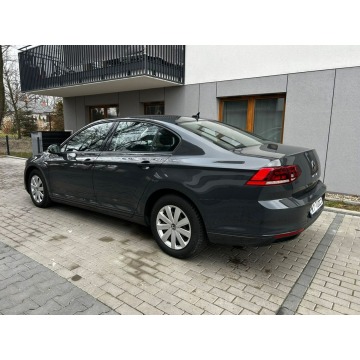 Volkswagen Passat  Sedan/Limuzyna 2020,  1.5 benzyna, automat - Na sprzedaż za 71 500 zł - Warszawa - zdjęcie 10