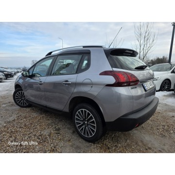 Peugeot 2008  Hatchback 2018,  1.2 benzyna, automat - Na sprzedaż za 29 999 zł - Nowe Sójki - zdjęcie 9
