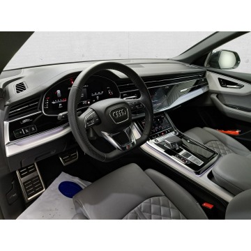 Audi Q8  SUV 2023,  3.0 hybryda, automat - Na sprzedaż za 246 000 zł - Komorniki - zdjęcie 11