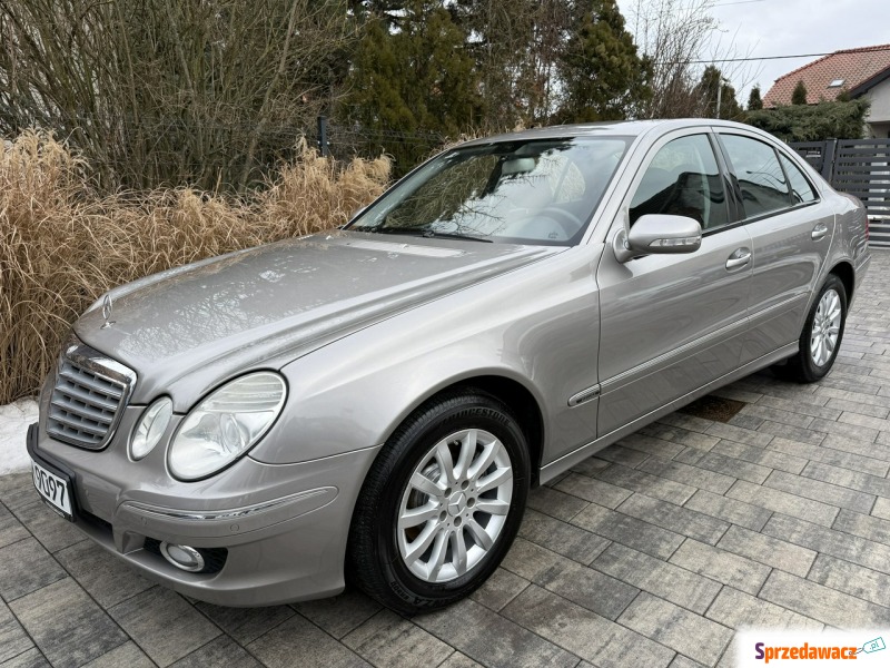 Mercedes - Benz E-klasa  Sedan/Limuzyna 2006,  1.8 benzyna, automat - Na sprzedaż za 29 900 zł - Poznań