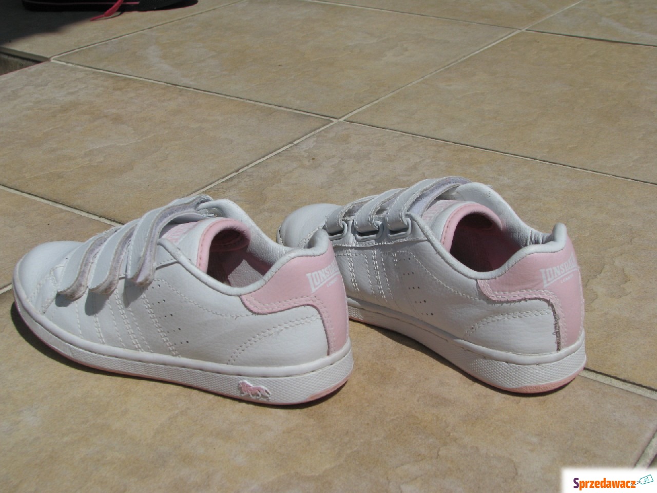 Adidaski - buty sportowe dziew...