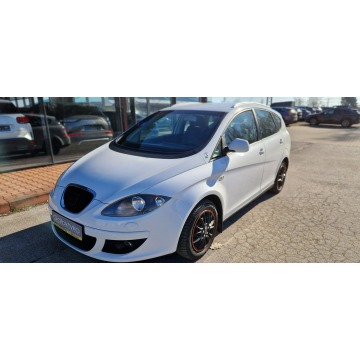 Seat Altea XL  Minivan/Van 2007,  1.6 benzyna - Na sprzedaż za 16 900 zł - Mysłowice - zdjęcie 2