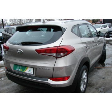 Hyundai Tucson  SUV 2018,  1.7 diesel - Na sprzedaż za 54 900 zł - Piła - zdjęcie 2