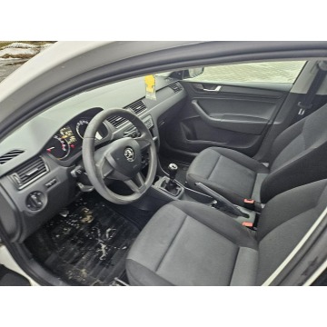 Skoda  2018,  1.6 diesel - Na sprzedaż za 23 985 zł - Kutno - zdjęcie 8