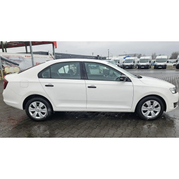 Skoda  2018,  1.6 diesel - Na sprzedaż za 23 985 zł - Kutno - zdjęcie 12