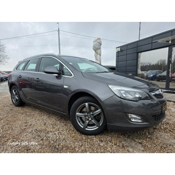 Opel Astra 2012,  1.6 benzyna - Na sprzedaż za 21 999 zł - Nowe Sójki - zdjęcie 5