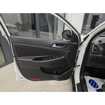 Hyundai Tucson  SUV 2018,  1.6 benzyna - Na sprzedaż za 69 990 zł - Korczyna - zdjęcie 11
