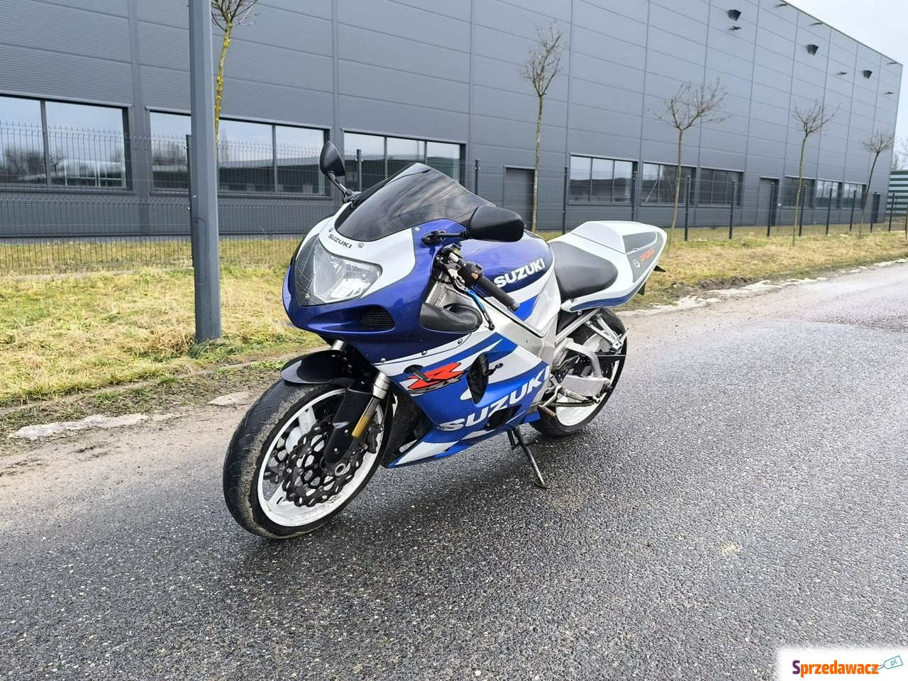 Suzuki GSX-R - cm3 140KM 2001r...