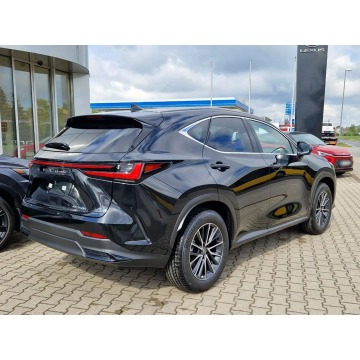 Lexus NX  SUV 2025,  2.5 hybryda, automat - Na sprzedaż za 218 322 zł - Warszawa - zdjęcie 3