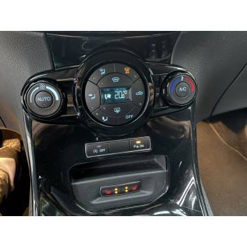 Ford Fiesta  Hatchback 2015,  1.2 benzyna - Na sprzedaż za 25 900 zł - Poznań - zdjęcie 6