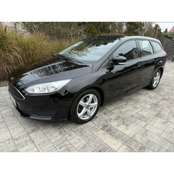 Ford Focus 2016,  1.5 diesel - Na sprzedaż za 29 900 zł - Poznań - zdjęcie 2
