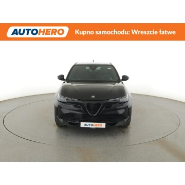 Alfa Romeo Junior  SUV 2025,  1.2 benzyna, automat - Na sprzedaż za 90 100 zł - Warszawa - zdjęcie 11