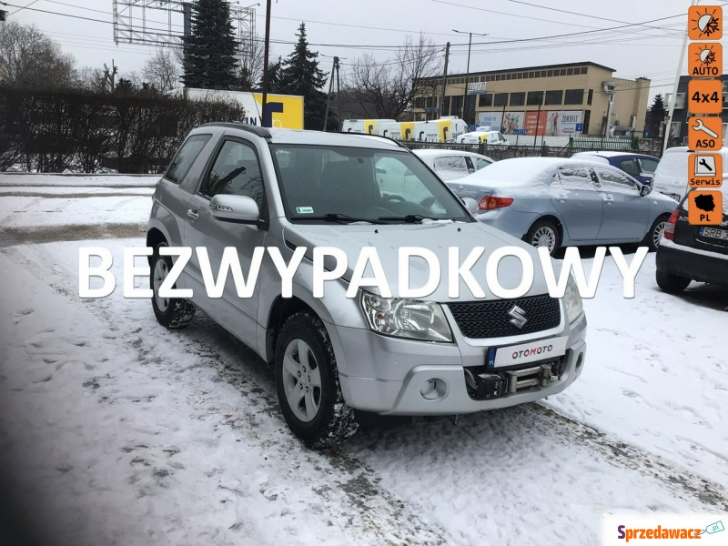 Suzuki Grand Vitara  Terenowy 2011,  1.6 benzyna - Na sprzedaż za 31 900 zł - Warszawa