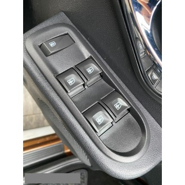 Dacia Duster  SUV 2011,  1.6 benzyna - Na sprzedaż za 23 900 zł - Poznań - zdjęcie 12