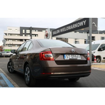 Skoda Octavia  Hatchback 2019,  1.0 benzyna - Na sprzedaż za 46 900 zł - Tychy - zdjęcie 10
