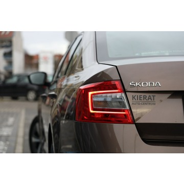 Skoda Octavia  Hatchback 2019,  1.0 benzyna - Na sprzedaż za 46 900 zł - Tychy - zdjęcie 11