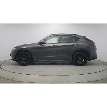Alfa Romeo Stelvio  SUV 2021,  2.0 benzyna, automat - Na sprzedaż za 135 800 zł - Warszawa - zdjęcie 4