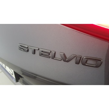 Alfa Romeo Stelvio  SUV 2021,  2.0 benzyna, automat - Na sprzedaż za 135 800 zł - Warszawa - zdjęcie 12