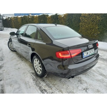 Audi A4  Sedan/Limuzyna 2013,  2.0 diesel - Na sprzedaż za 44 900 zł - Nowe - zdjęcie 6