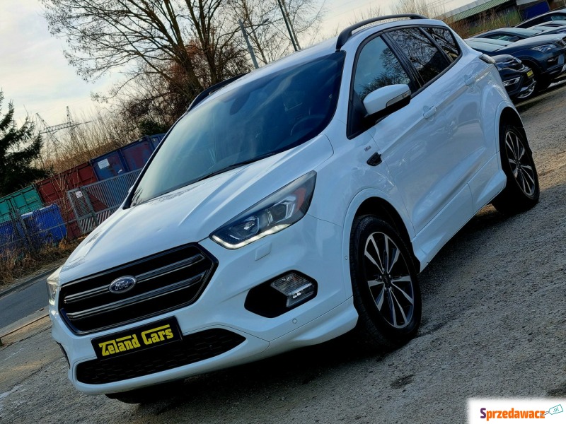Ford Kuga  SUV 2017,  1.5 benzyna - Na sprzedaż za 46 900 zł - Szczecin