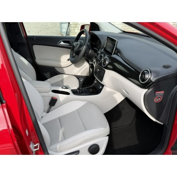 Mercedes - Benz B-klasa  Minivan/Van 2015,  1.6 benzyna - Na sprzedaż za 47 999 zł - Gostyń - zdjęcie 7