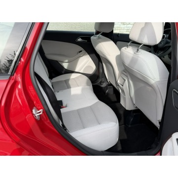 Mercedes - Benz B-klasa  Minivan/Van 2015,  1.6 benzyna - Na sprzedaż za 47 999 zł - Gostyń - zdjęcie 8