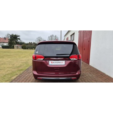 Chrysler Pacifica  Minivan/Van 2018,  3.6 benzyna, automat - Na sprzedaż za 71 800 zł - Paproć - zdjęcie 6