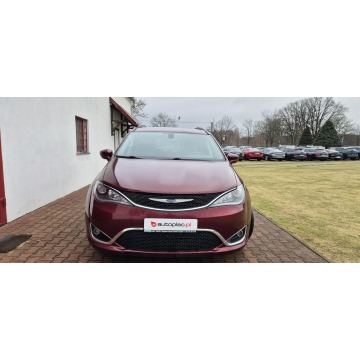 Chrysler Pacifica  Minivan/Van 2018,  3.6 benzyna, automat - Na sprzedaż za 71 800 zł - Paproć - zdjęcie 2