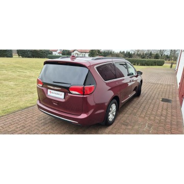 Chrysler Pacifica  Minivan/Van 2018,  3.6 benzyna, automat - Na sprzedaż za 71 800 zł - Paproć - zdjęcie 7