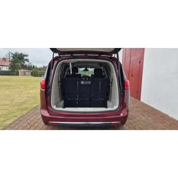 Chrysler Pacifica  Minivan/Van 2018,  3.6 benzyna, automat - Na sprzedaż za 71 800 zł - Paproć - zdjęcie 8