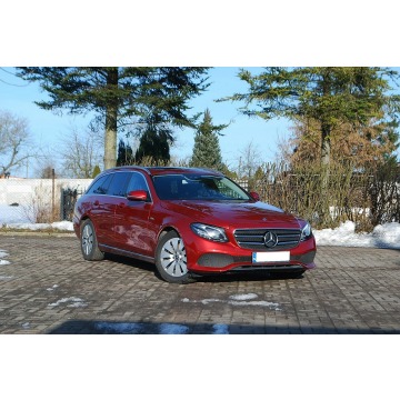 Mercedes - Benz E-klasa 2019,  2.0 hybryda, automat - Na sprzedaż za 123 000 zł - Słupsk - zdjęcie 2