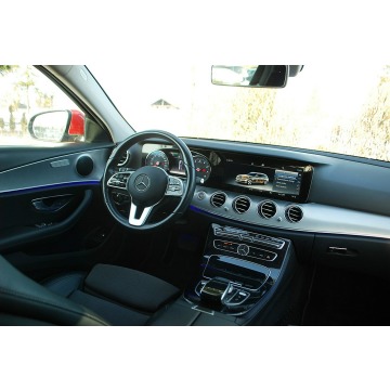 Mercedes - Benz E-klasa 2019,  2.0 hybryda, automat - Na sprzedaż za 123 000 zł - Słupsk - zdjęcie 7