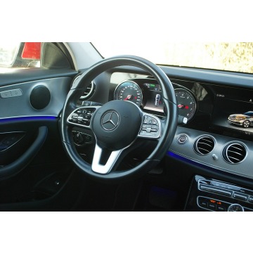 Mercedes - Benz E-klasa 2019,  2.0 hybryda, automat - Na sprzedaż za 123 000 zł - Słupsk - zdjęcie 8