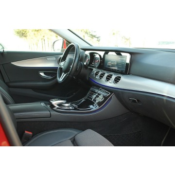Mercedes - Benz E-klasa 2019,  2.0 hybryda, automat - Na sprzedaż za 123 000 zł - Słupsk - zdjęcie 9