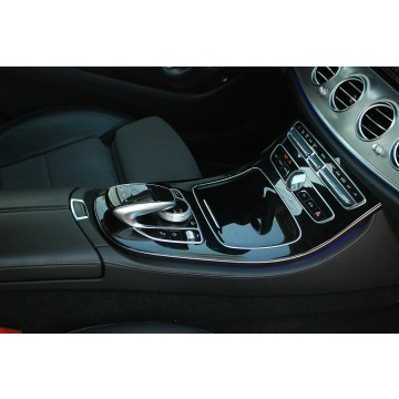 Mercedes - Benz E-klasa 2019,  2.0 hybryda, automat - Na sprzedaż za 123 000 zł - Słupsk - zdjęcie 10