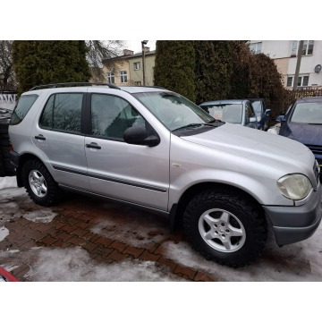 Mercedes - Benz ML-klasa  SUV 2000,  3.2 benzyna, automat - Na sprzedaż za 21 900 zł - Lublin - zdjęcie 2