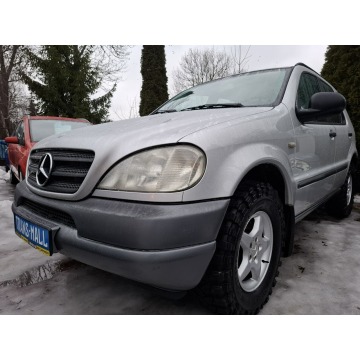 Mercedes - Benz ML-klasa  SUV 2000,  3.2 benzyna, automat - Na sprzedaż za 21 900 zł - Lublin - zdjęcie 4