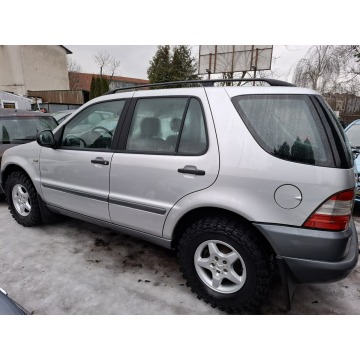 Mercedes - Benz ML-klasa  SUV 2000,  3.2 benzyna, automat - Na sprzedaż za 21 900 zł - Lublin - zdjęcie 7