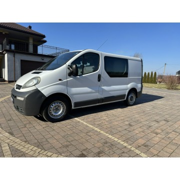 Opel Vivaro  Bus 2005,  1.9 diesel - Na sprzedaż za 20 000 zł - Lipówki - zdjęcie 4