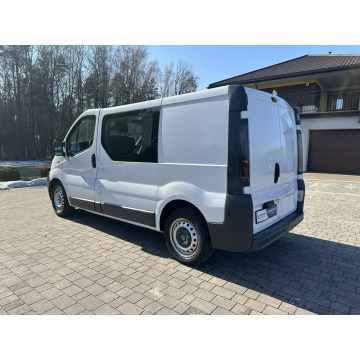 Opel Vivaro  Bus 2005,  1.9 diesel - Na sprzedaż za 20 000 zł - Lipówki - zdjęcie 7