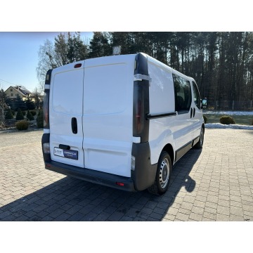 Opel Vivaro  Bus 2005,  1.9 diesel - Na sprzedaż za 20 000 zł - Lipówki - zdjęcie 10
