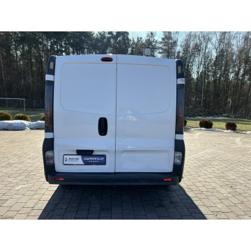Opel Vivaro  Bus 2005,  1.9 diesel - Na sprzedaż za 20 000 zł - Lipówki - zdjęcie 9